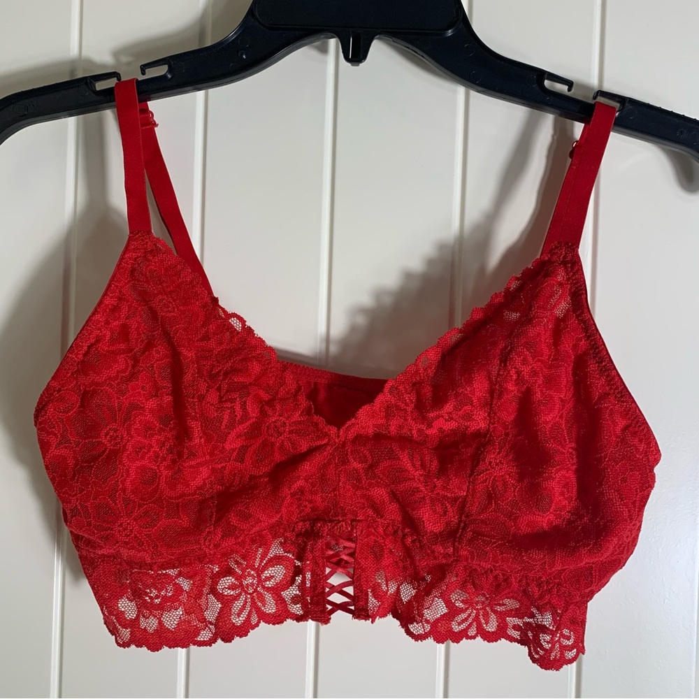 Victoria's Secret Red Lace Bralette Size Large